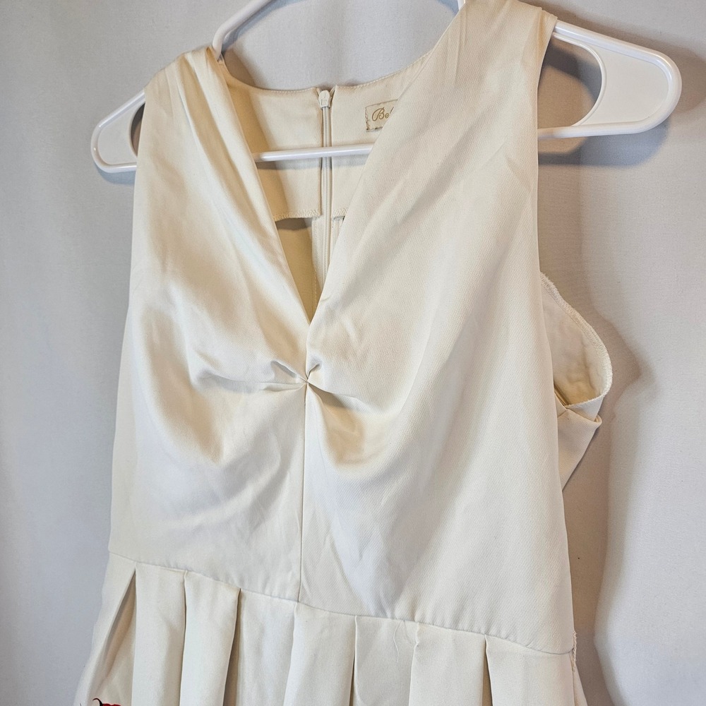 Belle Poque Floral Fit and Flare Dress Medium Cream Red Rose Rockabilly DESC - Picture 3 of 10